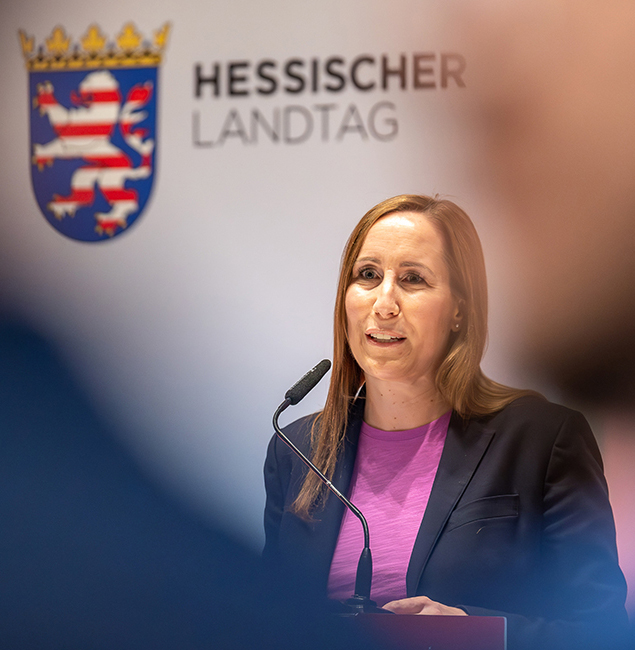 Podium DSC 5000 web 1